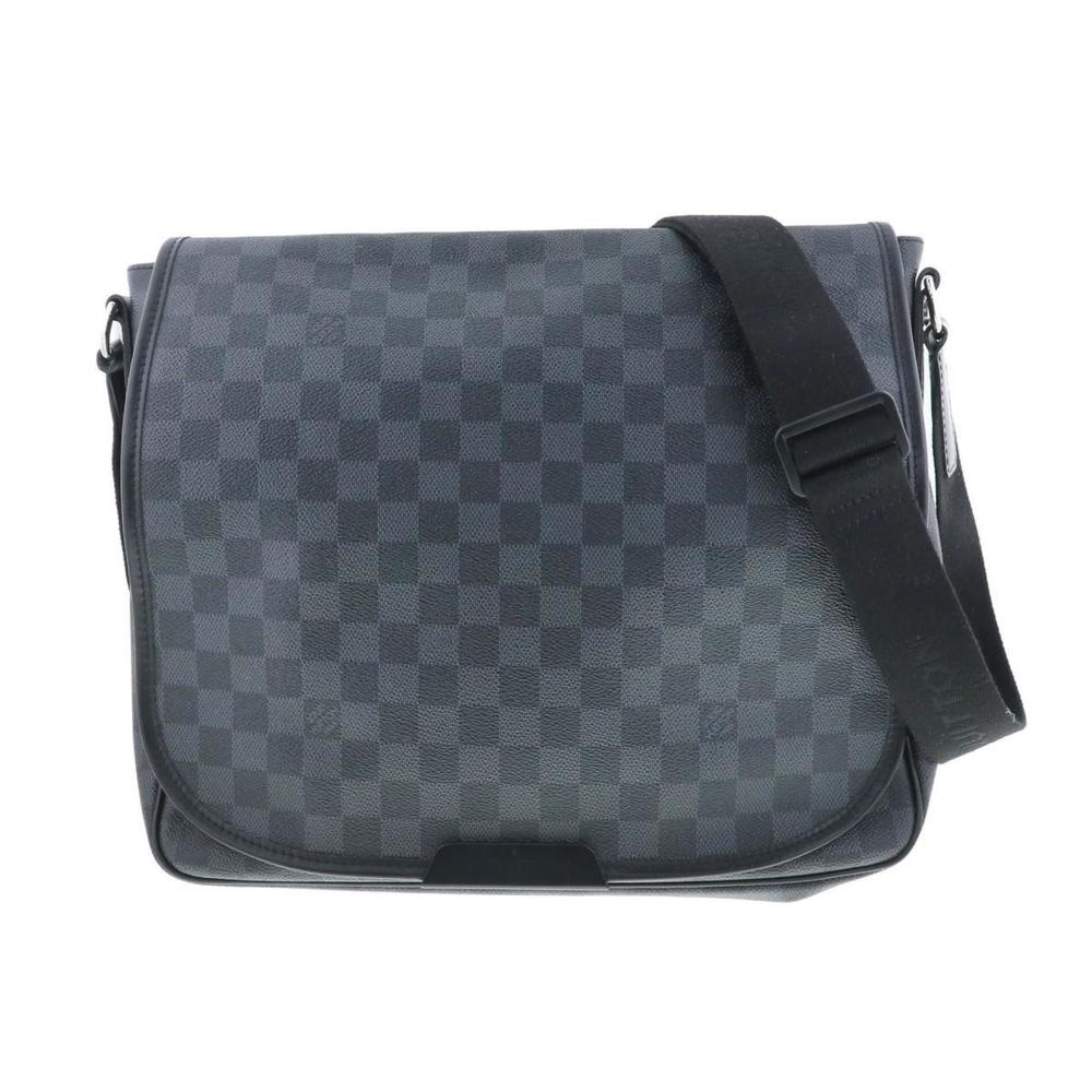 Louis Vuitton Daniel GM Damier Shoulder Bag
